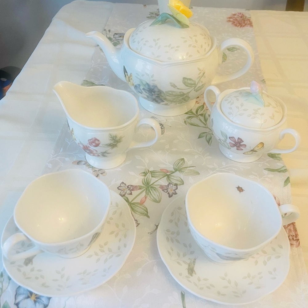 Lenox Butterfly Meadow Tea set of 6 pieces accepting offers